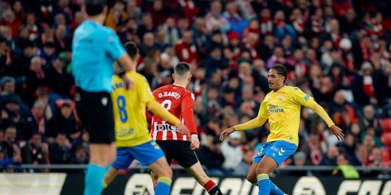 Las Palmas là việc đạt được vị trí thứ ba trong bảng xếp hạng La Liga